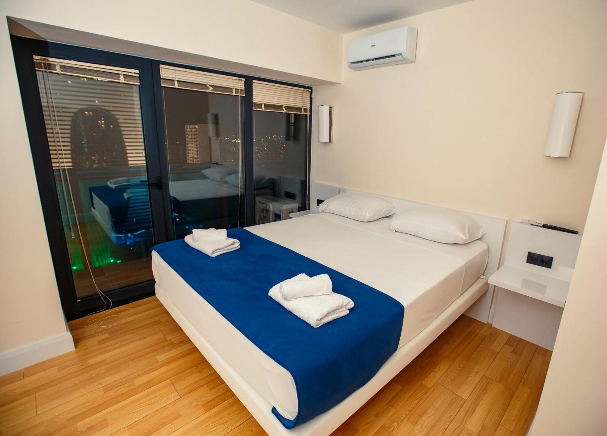 Panorama Orbi Beach Resort Center Suite Batumi Exterior foto